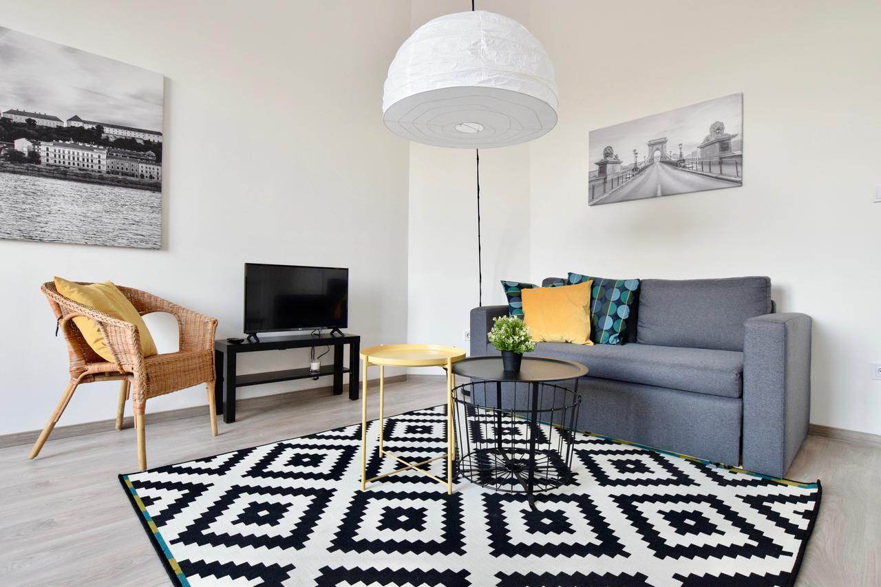 Standard Apartment By Hi5 - Bazilika Suite 布达佩斯 外观 照片
