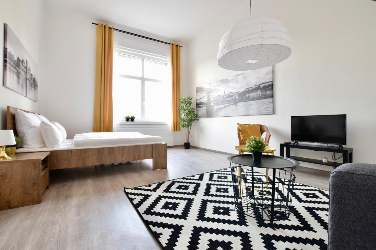 Standard Apartment By Hi5 - Bazilika Suite 布达佩斯 外观 照片
